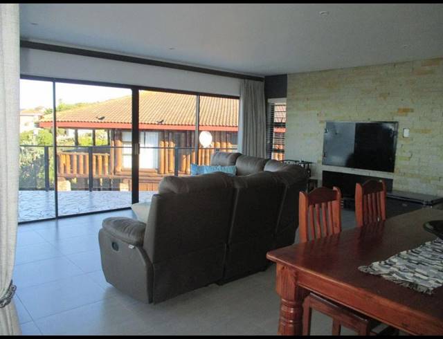 3 BEDROOM HOUSE FOR SALE IN DANA BAY